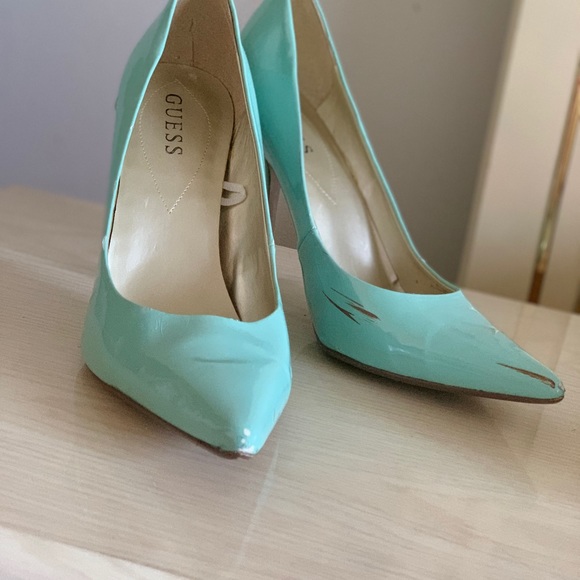 Guess turquoise patent Pumps - Picture 3 of 7
